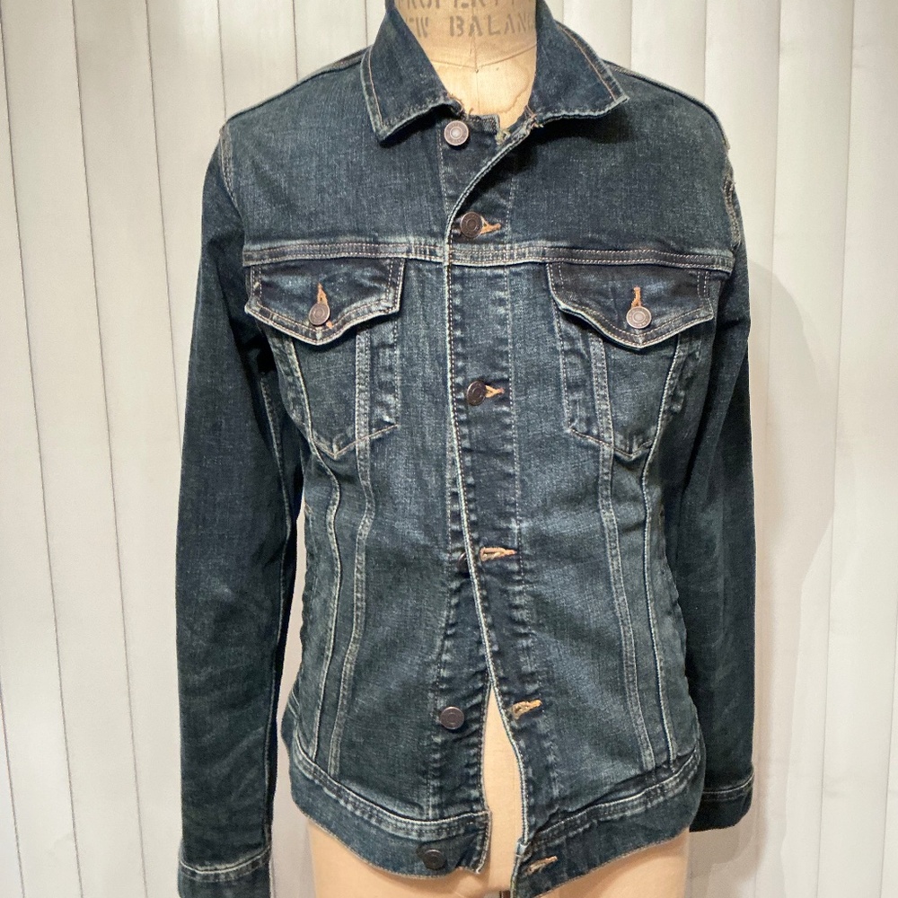 Old navy denim jacket size m